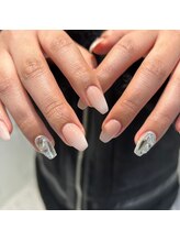 ジーナネイル 浦和美園(Zina nail)/ワンポイントビジューネイル