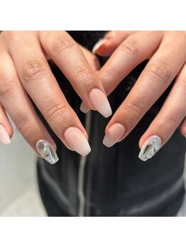 ジーナネイル 浦和美園(Zina nail)/ワンポイントビジューネイル