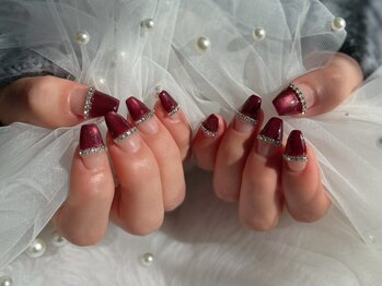 サンカリネイル バイ ヴァラ イオンモール新居浜店(sankari nail by VALLA)/韓国発VALLANAILボルドーネイル