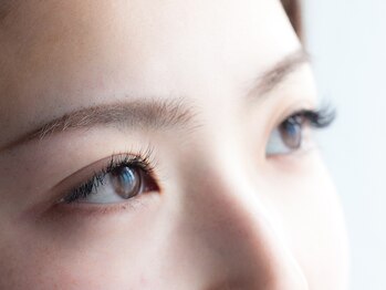 グローリーアイラッシュ(glory eyelash)/ボリュームラッシュ