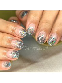 〈　グラデーションネイル　〉