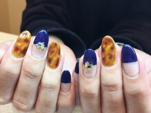 ネイルズ ララ(nails Lala)/ハーフフレンチネイル。