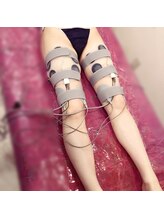 エモーション 町田店(E-Motion)/筋肉運動特大パッドEMS代謝上げ