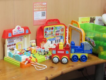 イーグル整骨院 ヨークタウン新田東店/おもちゃもご用意しております♪