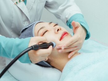 リメイク 広尾(REMAKE)の写真/韓国医療機関提携店舗★渡韓せずに受けられる最先端肌管理♪毛穴だけでなく,赤み・ざらつき・ニキビにも◎