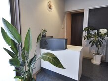 Aroma Retreat Salon AYA