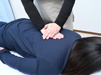 太陽の癒やし 国分寺店の写真/40代女性必見！肩こり・首こり・猫背・背中の張り改善◎全身整体と姿勢改善で疲労回復♪