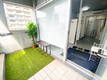 ラブホワイトニング 池袋店(LOVEホワイトニング)/ミニテラス＃ホワイトニング