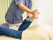 普段着のままで施術OKです。（スカート着用は不可です）