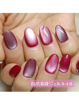マニエネイル(mani e nail)/冬色ネイルで、華やぎスイッチON