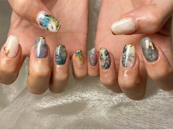 ザ モア(the MoRe)の写真/【雑誌掲載の実力派】シンプル~繊細アートまで理想を現実に♪一生に一度のブライダルネイルもお任せ◎