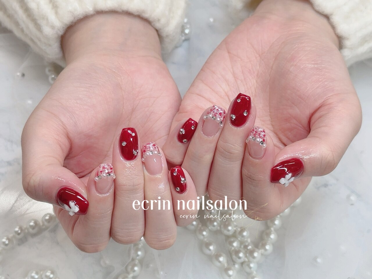 2026年冬トレンド】レッド ツイードのネイルデザイン集｜人気順｜2