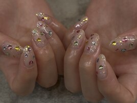 宝石ビジューネイル