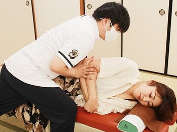 Private Salon Alba Luce【アルバルーチェ】カイロプラクティック/整体/肩こり/緑区の写真/その疲れ、歪みが原因かも?プロの技術でスッキリ緩和*理想があるからもっと元気になれる。自分へのご褒美