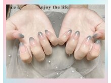 センシー ネイル スタジオ(Sensy Nail Studio)/店内カラーチャート豊富に用意