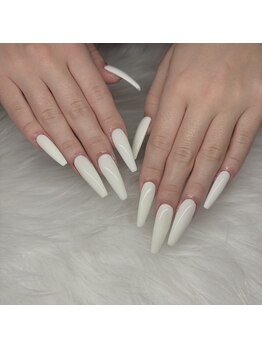 ルアナ(Luana)/▼ホワイトロングネイル