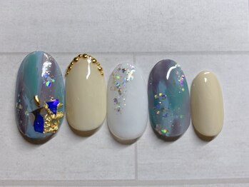 アミュレット(AMULET)/9月定額 6050円(税込)