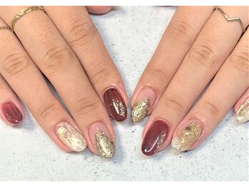 エブリデイビューティ 池袋店(EveryDay Beauty)/ゴールドのニュアンスネイル♪