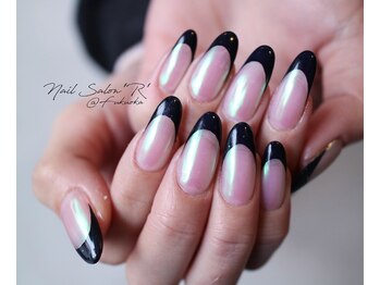 ネイルサロン R/フレンチネイル