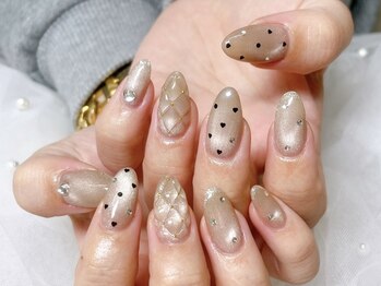 サロン アミリー(Salon Amiely)/アートフリー120分☆持ち込み