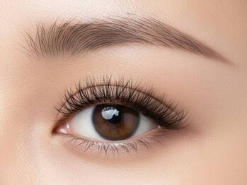 ボディキュア(BODYQA)の写真/【美選カール×高持続】段差のない滑らかな仕上がり。LEDマツエク『ワンラッシュブルーム』