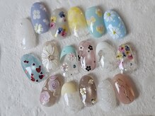 メルシー ネイル(mercii nail)の雰囲気（フラワーやレースのアートサンプルもたくさんご用意しました♪）