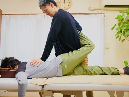 腰痛特化整体院 山本の写真