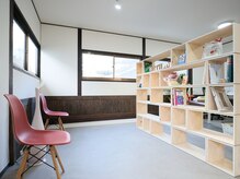 ウィズ(with)の雰囲気(待合は日差しも良くゆっくり出来ます!)