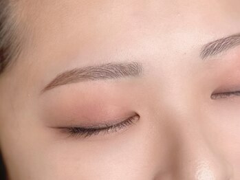 メゾンハロ(MaisonHalo.)の写真/【眉ひとつで、“今っぽさ”が完成する。】黄金比×理想に寄り添うオーダーメイド眉デザイン◎