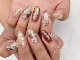キラキラニュアンスネイル