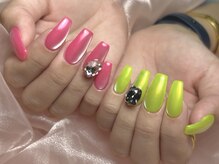 ウニ 立川(uni.)/うるうるネオンネイル