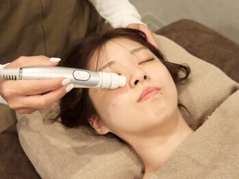 ヴィヴィー(vivie)の写真/【小鼻の黒ずみ除去】小顔矯正＋3step毛穴洗浄＋プラズマ｜毛穴汚れを浮かして洗浄&プラズマで肌荒れケア＊