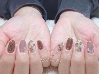 ネイルズ イルク(Nails Irk)の写真/迷ってしまうほど豊富な"100種類以上"の定額デザイン!カラーやパーツの色変更OKで自分好みにアレンジ自在♪