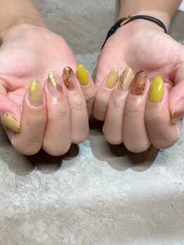 エム(em)/トレンドネイル