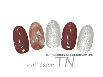 ティーエヌ イオン新潟青山店/12月季節の定額6900円