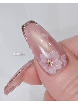 手描きの桜ネイル