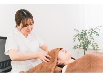 カイロプラクティック アンド エステ ひかりの写真/極上ドライヘッドスパで頭痛肩こりケア！骨盤調整で歪み改善◎洗顔パックで頭からお顔までツヤめく☆