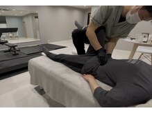 ウェルサス(WELLSUS)/腸もみ＋腹筋の張りを感じるとる