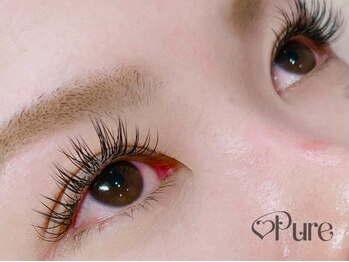 ピュア(Pure)の写真/オシャレはパッチリな目元から◎軽さ・付け心地・モチどれをとっても自信あり!なのにボリュームたっぷり♪