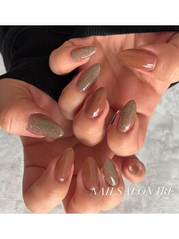 イーレ(IRE)/シアーブラウンとフラッシュ