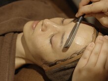 ブリス(BLISS)の雰囲気（シェービングでお顔の産毛・角質を除去してお化粧のり抜群◎）