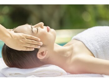 カロン(Kalon)の写真/毛穴洗浄&高濃度ビタミンCパックで、花粉・紫外線に負けないクリア肌へ導きます!◎