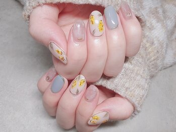 ラドール(La Dhole)/ミモザネイル