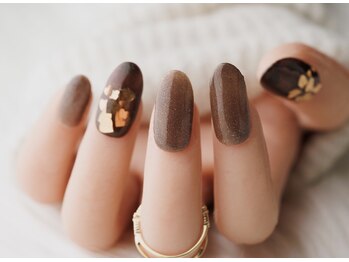 シンプルバレンタインネイル