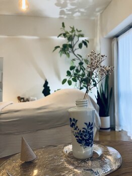 リリーボワ(LillyBois)/花瓶に転生