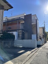 ハタ坊整体院/左側手前から2軒目