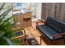 美容整体ヒーリングスクウェア/待合室