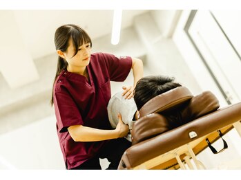 新松戸ゆりのき通り整骨院の写真/【骨盤矯正を含む全身矯正¥3900】身体の全部のバランスを整える満足度No.1コース☆小顔矯正付きクーポンも!