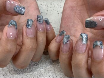 リズム(Nail salon Rism)の写真/〈見せたくなる自慢の指先に！〉Rismでは豊富な色・パーツをご用意♪定額デザインは30種類以上ございます☆