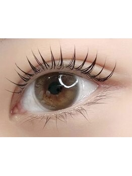 ナチュラル上品な目元にしたい